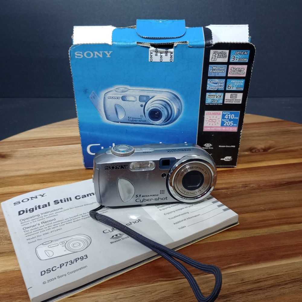 Sony Digital Camera Cybershot DSC-P93A 5.1MP Silver UNTESTED PAIR REPAIR ONLY